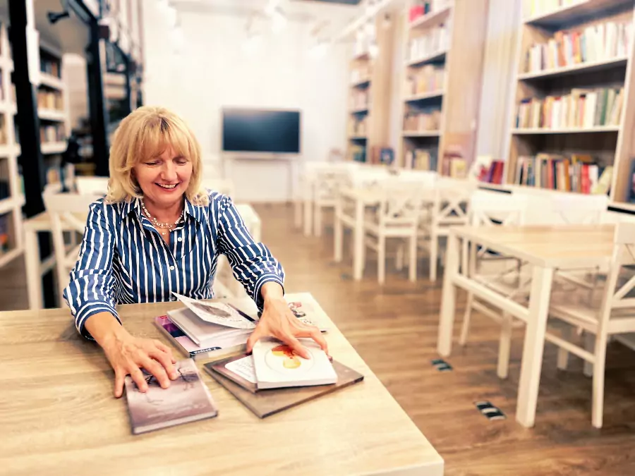 МИЛЕНА МИЛИСАВЉЕВИЋ - ПОРОДИЦА ЈЕ ЉУБАВ НАД ЉУБАВИМА Biblioteka Valjevske gimnazije