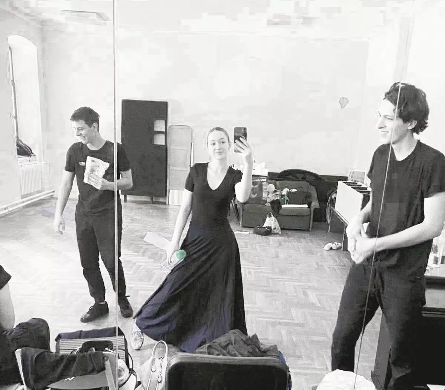 Душица Јаковљевић са колегама са класе