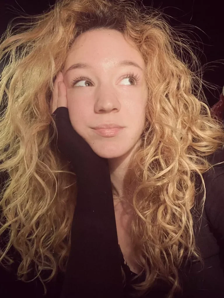 Dušica Jakovljević student glume